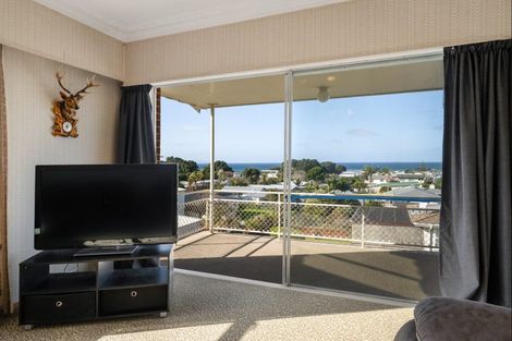 Photo of property in 28 Fyfe Road, Waihi Beach, 3611