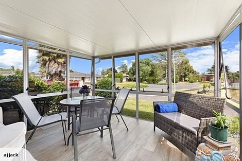 Photo of property in 11b Tatua Place, Conifer Grove, Takanini, 2112