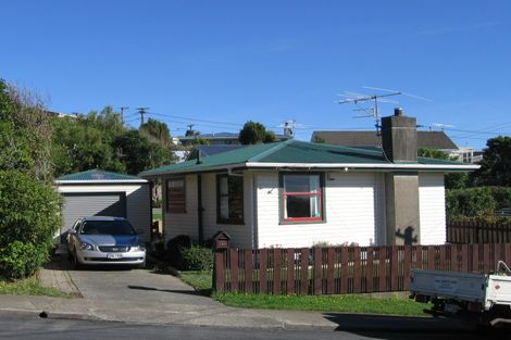 Photo of property in 110 Beazley Avenue, Paparangi, Wellington, 6037