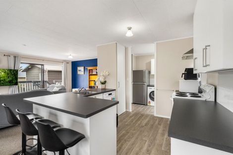 Photo of property in 124 Onemana Drive, Onemana, Whangamata, 3691