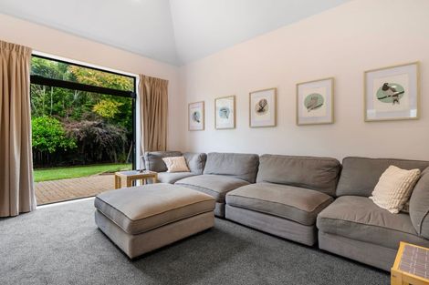Photo of property in 4 Libra Place, Kawaha Point, Rotorua, 3010