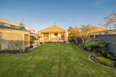 Photo of property in 55 Frankleigh Street, Somerfield, Christchurch, 8024
