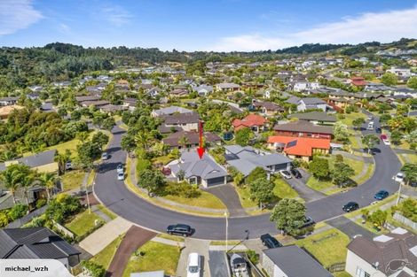 Photo of property in 17 Admirals Court Drive, Greenhithe, Auckland, 0632