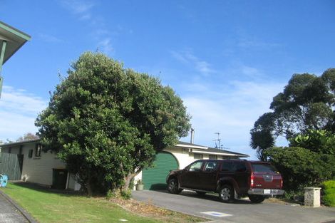 Photo of property in 5 Naver Place, Papakowhai, Porirua, 5024