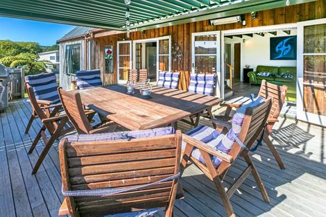 Photo of property in 223 Tukere Drive, Whangamata, 3620