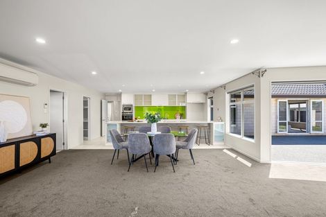 Photo of property in 30 Davaar Crescent, Broomfield, Christchurch, 8042