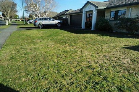 Photo of property in 19 Cate Road, Rototuna, Hamilton, 3210