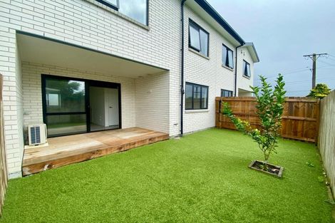 Photo of property in 2/23 View Road, Papakura, 2110