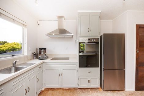 Photo of property in 27a Redwood Grove, Hokowhitu, Palmerston North, 4410