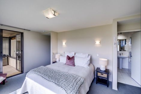 Photo of property in 1 Palmbrook Avenue, Havelock North, 4130