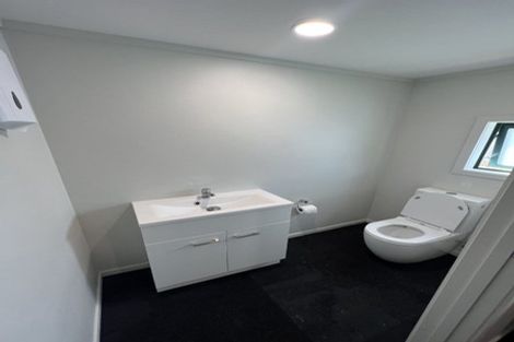 Photo of property in 13 Taupaki Road, Taupaki, Henderson, 0782