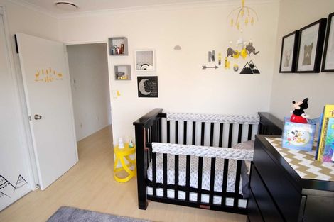 Photo of property in 8 Kalgan Place, Burswood, Auckland, 2013