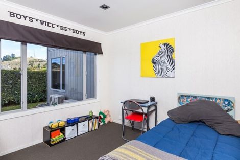 Photo of property in 27 Loch Views Road, Acacia Bay, Taupo, 3385