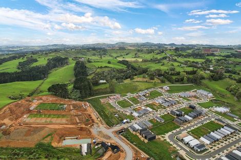 Photo of property in 33 Aituaa Road, Pukekohe, 2120