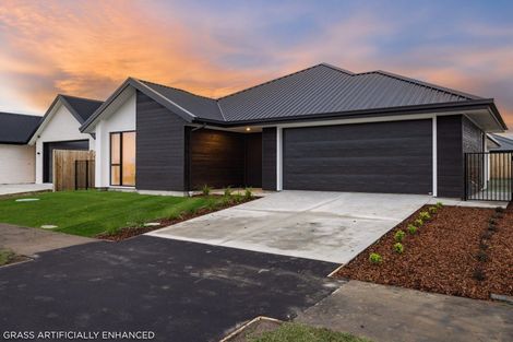 Photo of property in 14 Matamoe Drive, Halswell, Christchurch, 8025