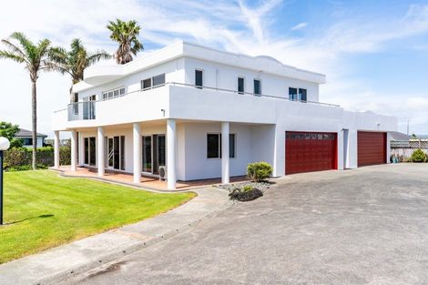 Photo of property in 59c One Tree Point Road, One Tree Point, 0118