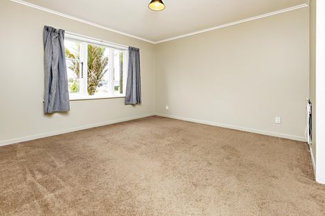 Photo of property in 11 Surrey Street, Manurewa, Auckland, 2102