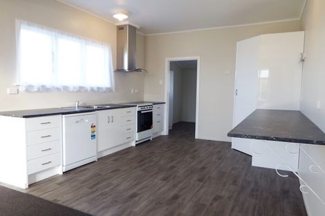 Photo of property in 30 Alexandra Street, Marton, 4710