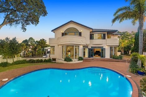 Photo of property in 13 Centennial Place, Campbells Bay, Auckland, 0630