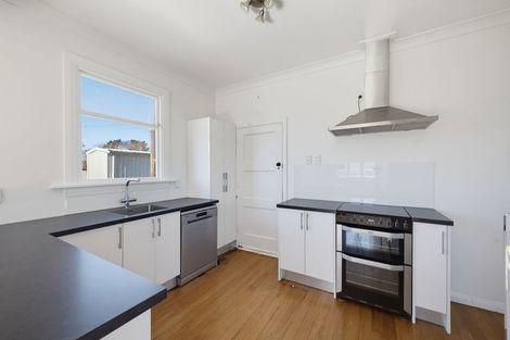 Photo of property in 403 Carrington Street, Upper Vogeltown, New Plymouth, 4310
