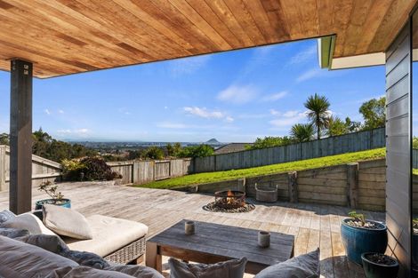 Photo of property in 24 Moira Close, Welcome Bay, Tauranga, 3175