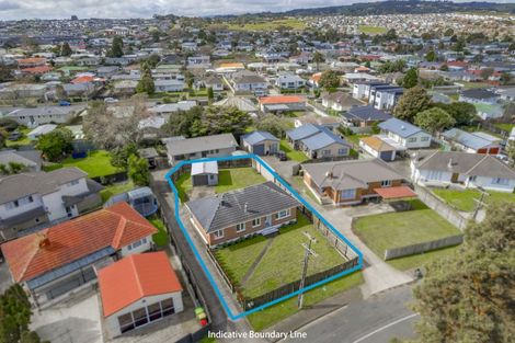 Photo of property in 22a Sutton Crescent, Papakura, 2110