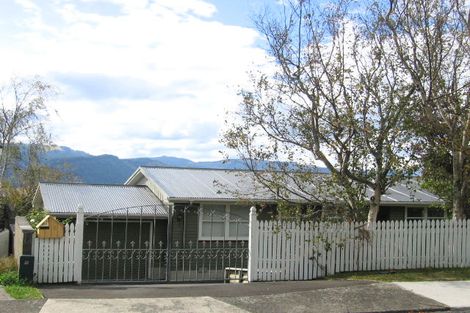 Photo of property in 3 Ecclesfield Grove, Silverstream, Upper Hutt, 5019