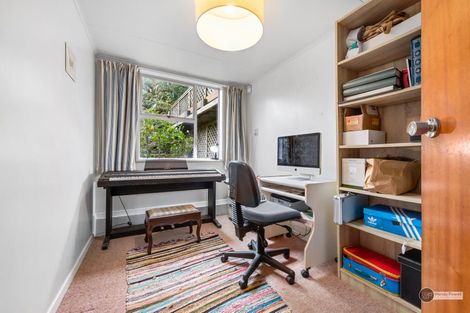 Photo of property in 3d Maungaraki Road, Korokoro, Lower Hutt, 5012