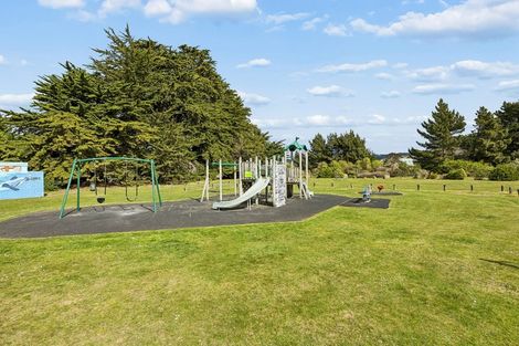 Photo of property in 3 Esplanade, Warrington, Waikouaiti, 9471