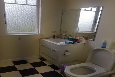 Photo of property in 42 Hohiria Road, Hataitai, Wellington, 6021