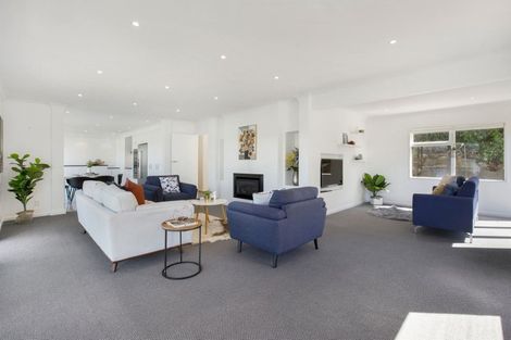 Photo of property in 186 Paremata Road, Paremata, Porirua, 5024