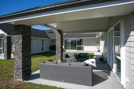 Photo of property in 9 Mike Smith Drive, Cambridge, 3434