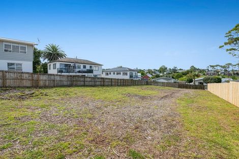 Photo of property in 929 Whangaparaoa Road, Manly, Whangaparaoa, 0930