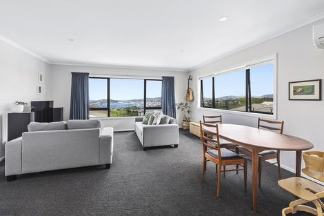 Photo of property in 12 Grumman Lane, Newlands, Wellington, 6037