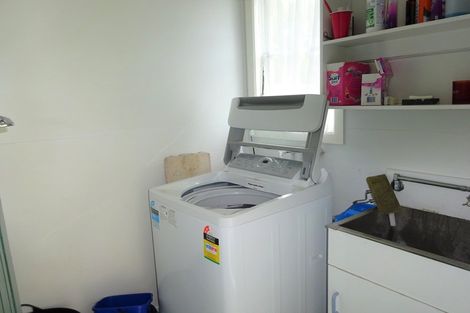 Photo of property in 6 Bovis Street, Shannon, 4821