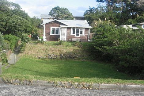 Photo of property in 6 Tangahoe Street, Paekakariki, 5034