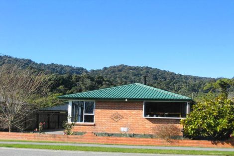 Photo of property in 123 Sinnott Road, Greymouth, 7805