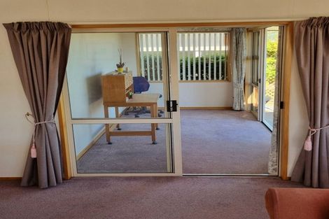 Photo of property in 24 Aotea Crescent, Gore, 9710