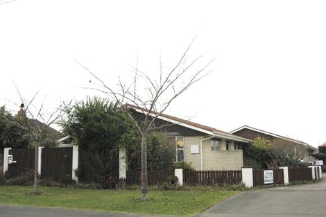 Photo of property in 2/24 Radnor Street, St Albans, Christchurch, 8014