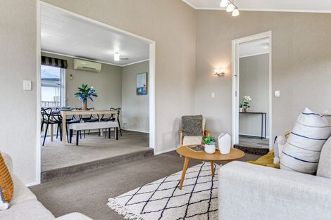 Photo of property in 67 Sandwich Road, St Andrews, Hamilton, 3200