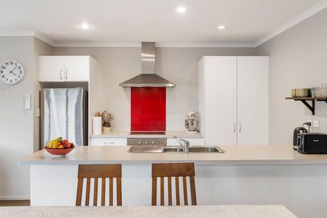 Photo of property in 6 Atkins Way, Ohauiti, Tauranga, 3112