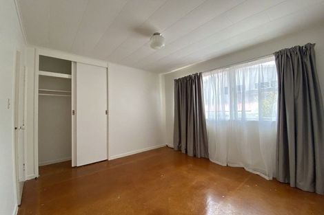 Photo of property in 244 Vipond Road, Stanmore Bay, Whangaparaoa, 0932