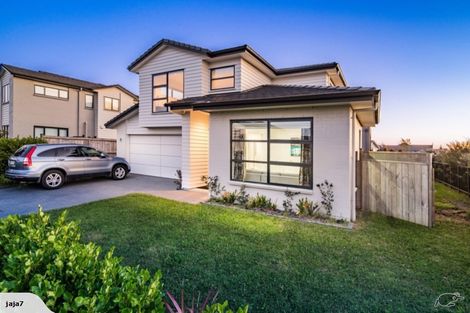 Photo of property in 10 Kuhanui Drive, Karaka, Papakura, 2113