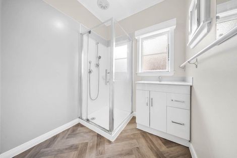 Photo of property in 2/14 Great South Road, Manurewa, Auckland, 2102