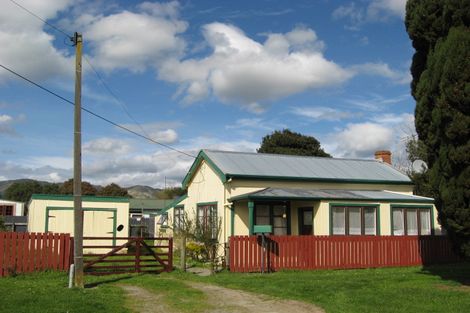 Photo of property in 4 Venn Street, Shannon, 4821