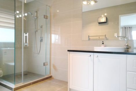 Photo of property in 11 Ballindrait Drive, Flat Bush, Auckland, 2019