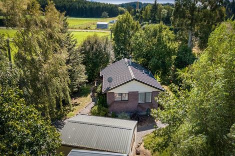 Photo of property in 9 Cliff Street, Coalgate, 7673