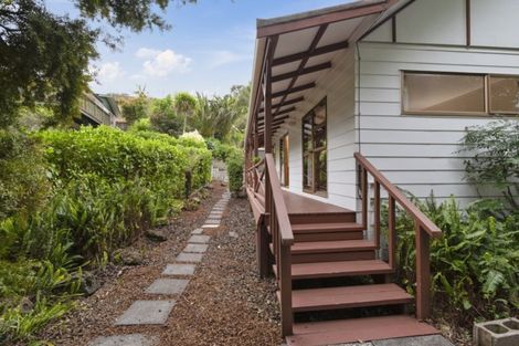 Photo of property in 2/1 Trelawny Place, Hillcrest, Auckland, 0627