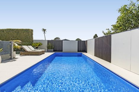 Photo of property in 4 Barriball Street, Fitzroy, New Plymouth, 4312
