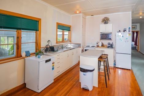 Photo of property in 1 Cochrane Street, Elgin, Gisborne, 4010